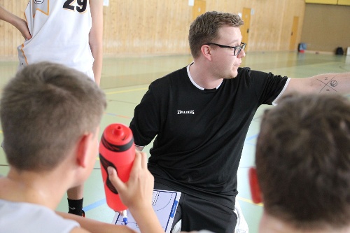https://www.basketball-vfl-waiblingen.de/content/igal/whatsapp_image_2025-06-24_at_17.06.52__6_-2HC5FE-L-2163.jpg